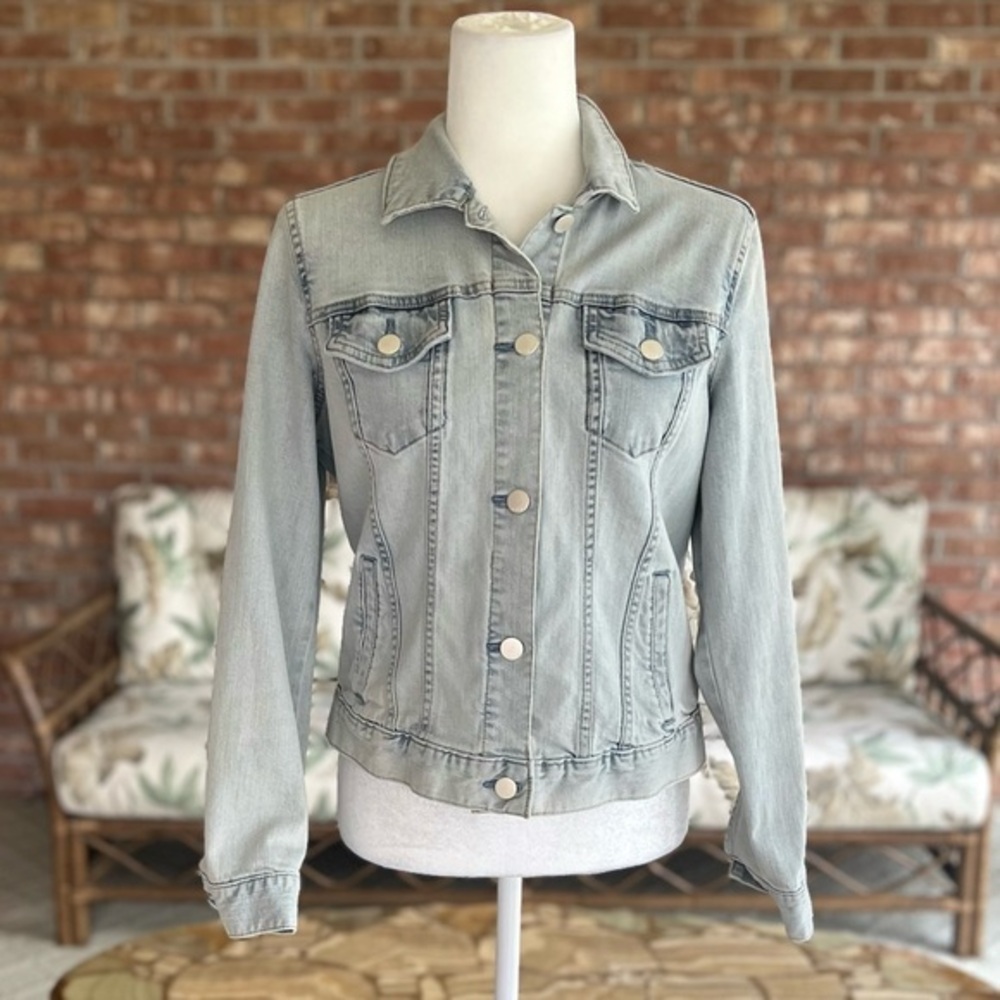 a.n.a. Light Wash Blue Denim Jacket S Classic Trucker